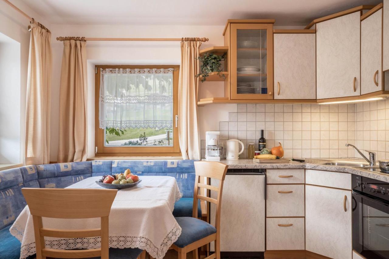 Haus Belodei - Apt A San Martino in Badia Eksteriør bilde